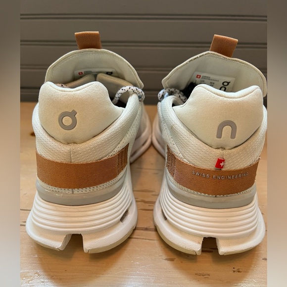 ON Running Cloudnova - White Pearl / Brown - Women’s Size 8 - Picture 6 of 10